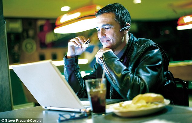 Online Gamblers Leads gambling poker casinos